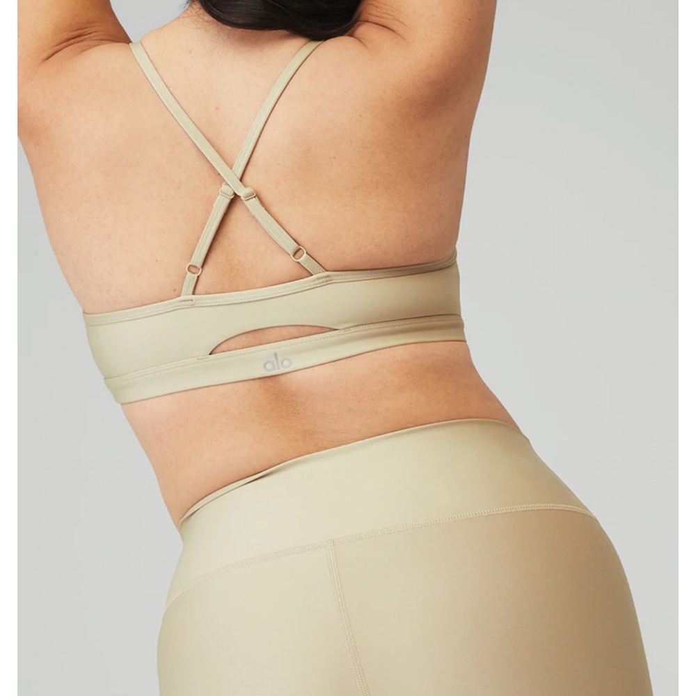 alo Airlift Intrigue Bra